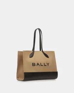Bar Tote Bag In Sand And Black Fabric