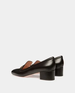 Deco Pump in Black Leather