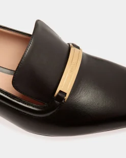 Deco Pump in Black Leather