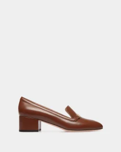 Deco Pump in Brown Leather