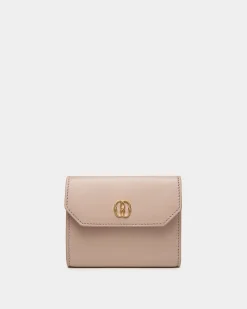 Emblem Wallet In Light Beige Leather