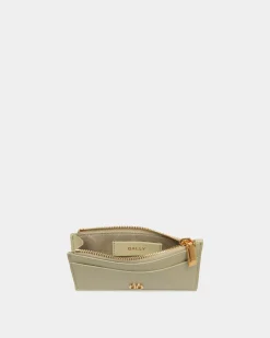 Emblem Zipped Card Holder In Light Green Leather
