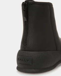 Frei Snow Boots In Black Leather