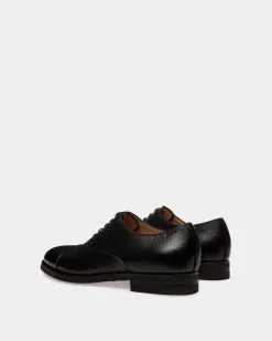 Schoenen Oxford In Black Grained Leather